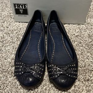 FRYE Carson Bow Ballet Flat